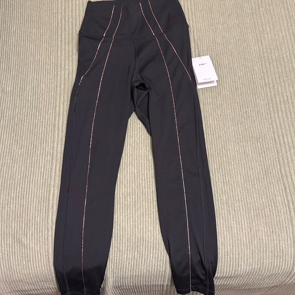 Nike Pants - Nike Dri Fit leggings